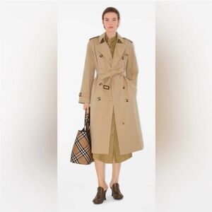 BURBERRY TRENCH COAT WITH GARMENT BAG WORN 1X SIZE 14